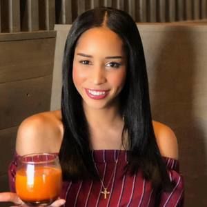 Meet your Posher, Leah